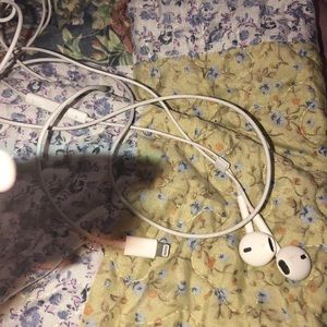 EarPods with lighting connector